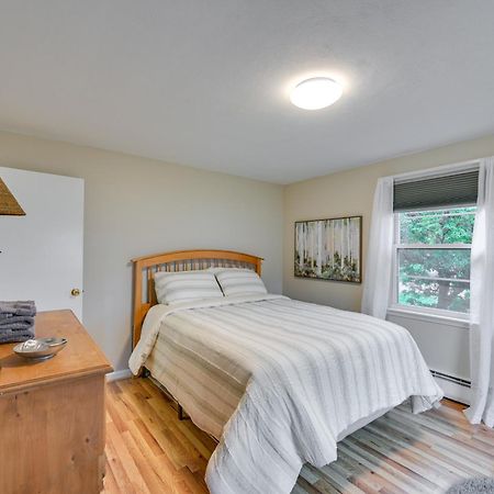 Marblehead Retreat With Sprawling Yard And Gas Grill! Apartment Exterior photo