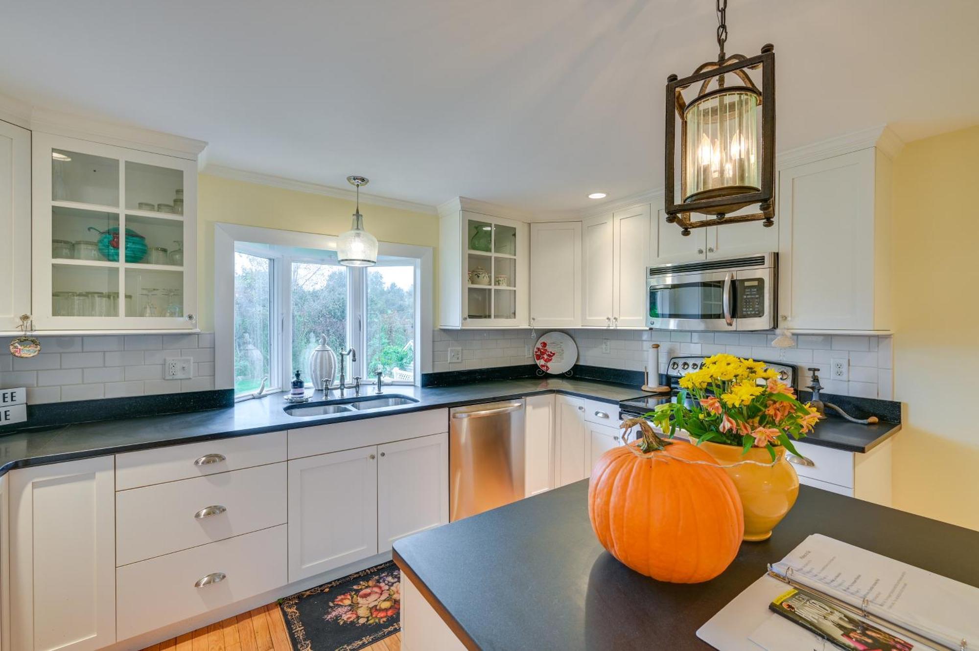 Marblehead Retreat With Sprawling Yard And Gas Grill! Apartment Exterior photo