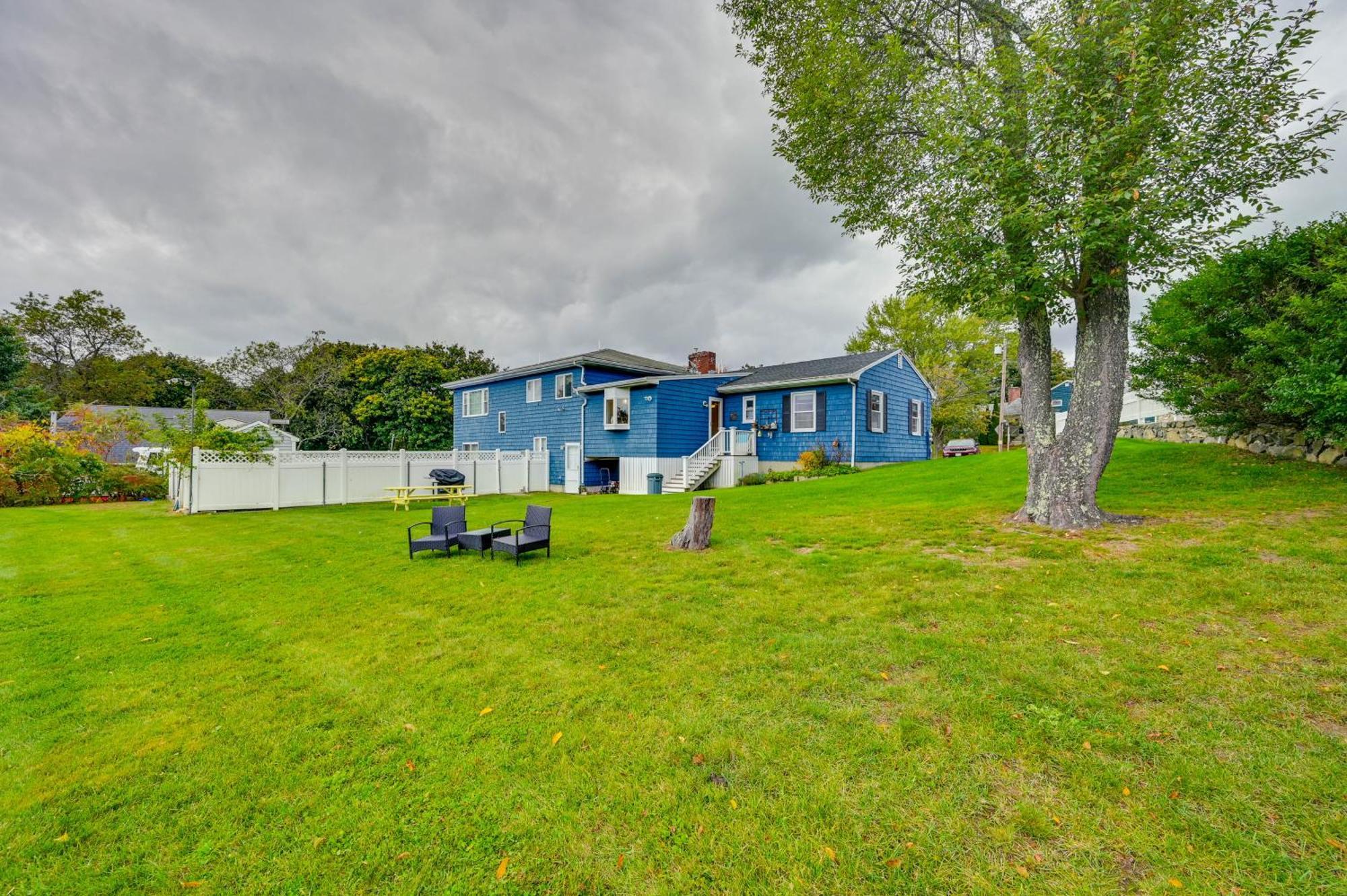 Marblehead Retreat With Sprawling Yard And Gas Grill! Apartment Exterior photo